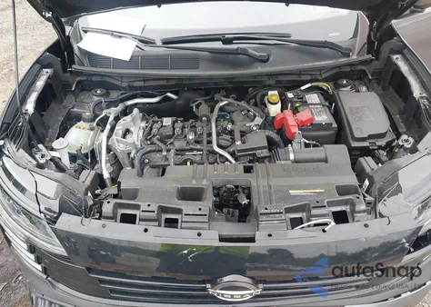 2025 Nissan Kicks Sv Intelligent Awd from USA, damaged, VIN 3N8AP6CB1SL325203